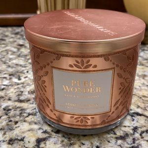 Bath and Body Works Pure Wonder 3 Wick Candle